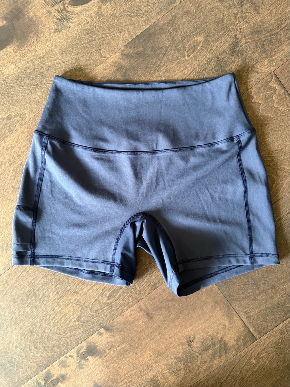 Peter Millar High-Waist Performance Shorts - Navy